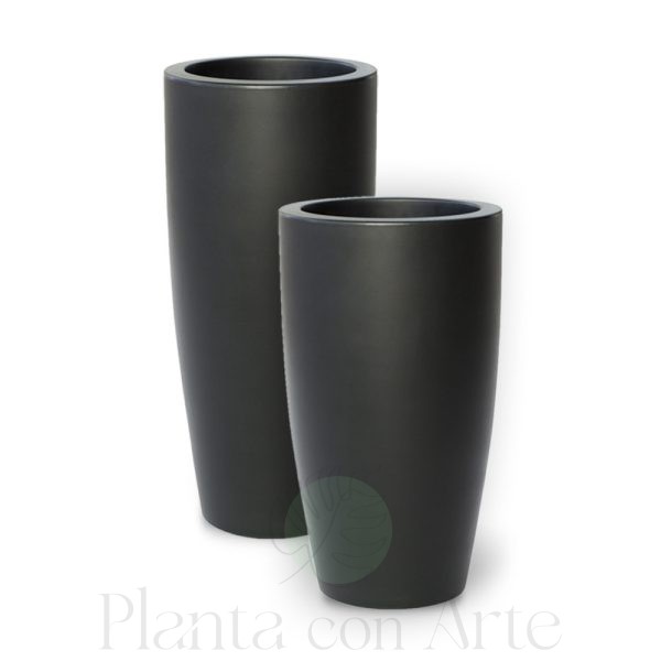 Jardineras redondas altas modelo Decoalta de 90 cm y 70 cm de altura en negro