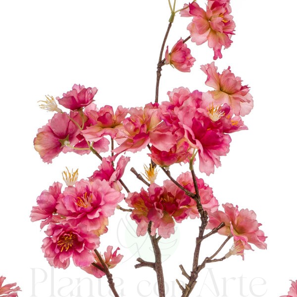 Detalle de Rama de FLOR DE CEREZO ROSA FUERTE artificial de altísimo realismo y color vivo. Preciosa rama muy decorativa para ambientes orientales